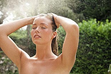 《猎天使魔女3》神谷英树Twitter被暂时封禁